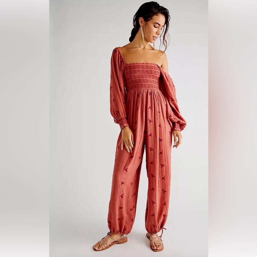 NWT FREE PEOPLE DAHLIA EMBROIDERED JUMPSUIT - WARMSTONE - M